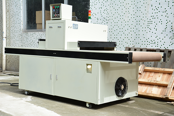 UVLED紫外光固化技術在家具與木制品中的應用